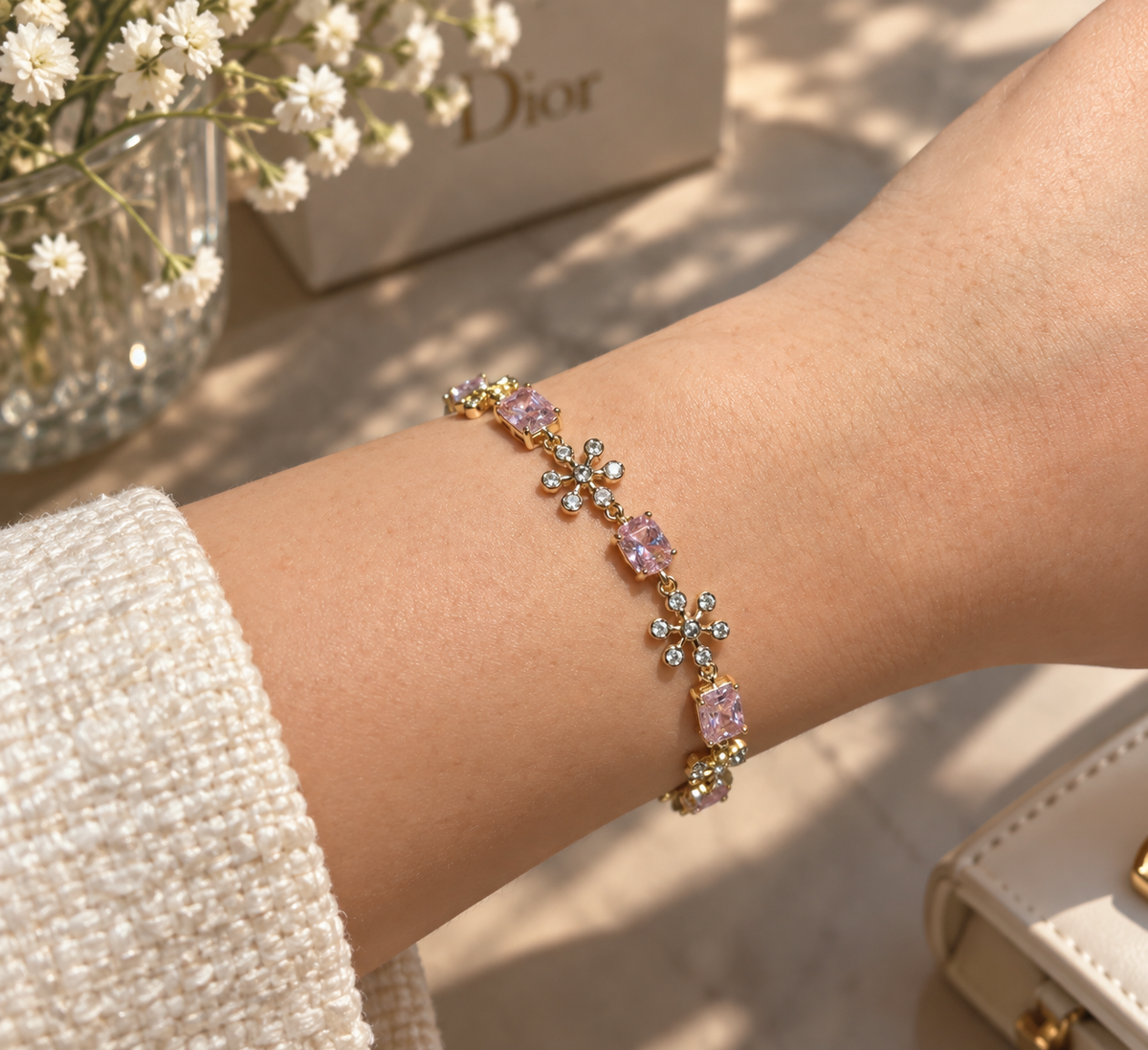 Zivèra Roze Baguette Bloem Armband 14K Goldplated