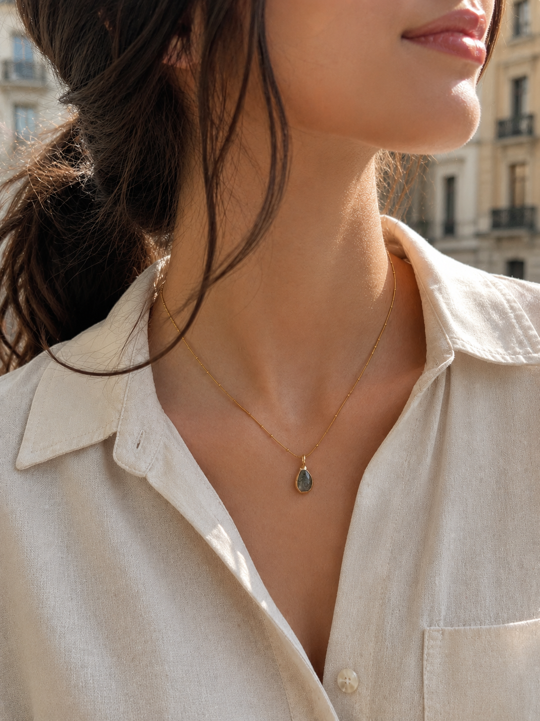 Zivèra Peridot Druppel Ketting | 18K Goldplated — Handgemaakt