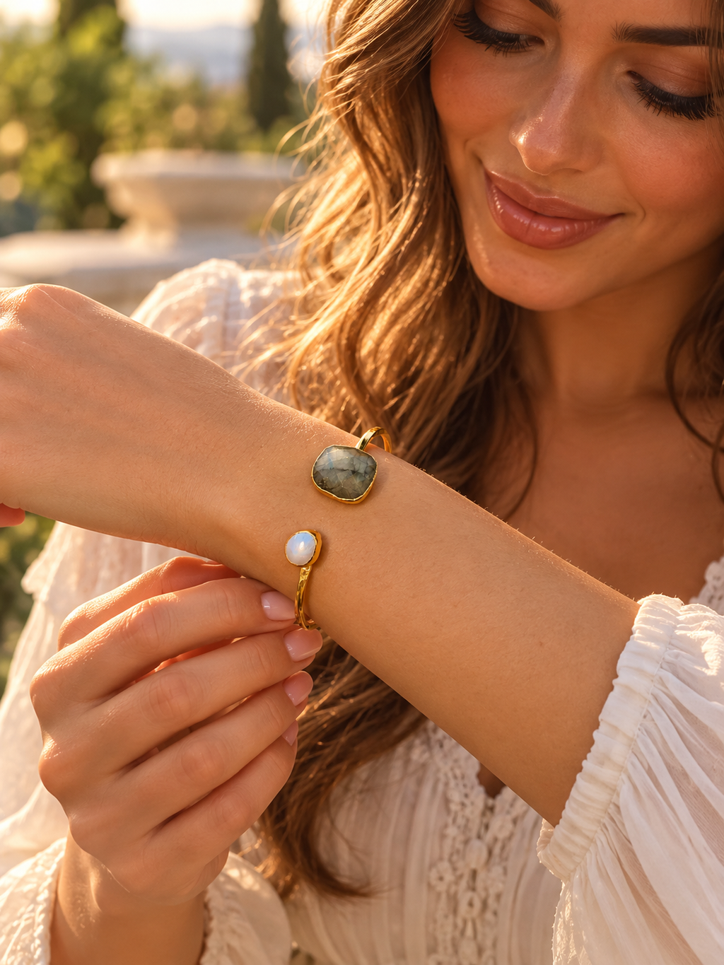 Zivèra Labradoriet & İnci Cuff — 18K Goldplated | Handgemaakt