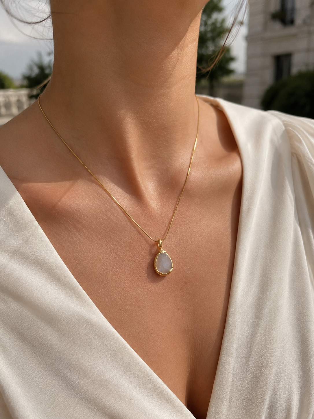 Zivèra Maansteen Druppel Ketting | 18K Goldplated — Handgemaakt