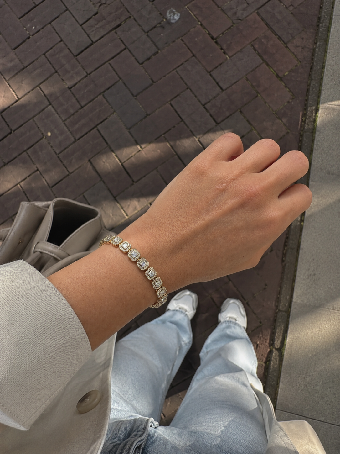 Zivèra Gouden Halo Kristallen Armband | 14K Goldplated