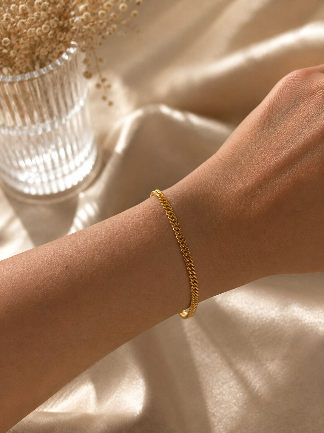 Zivèra Minimalistische Armband | 14K Goldplated
