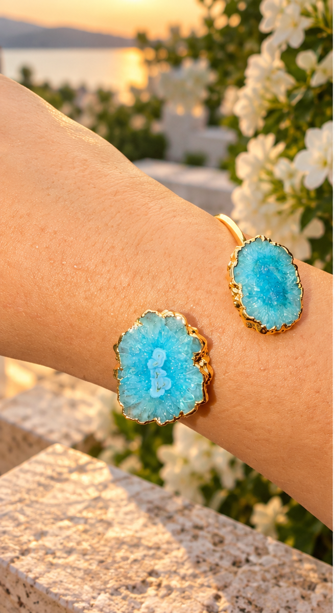 Zivèra Solar Agate Cuff — 18K Goldplated | Handgemaakt