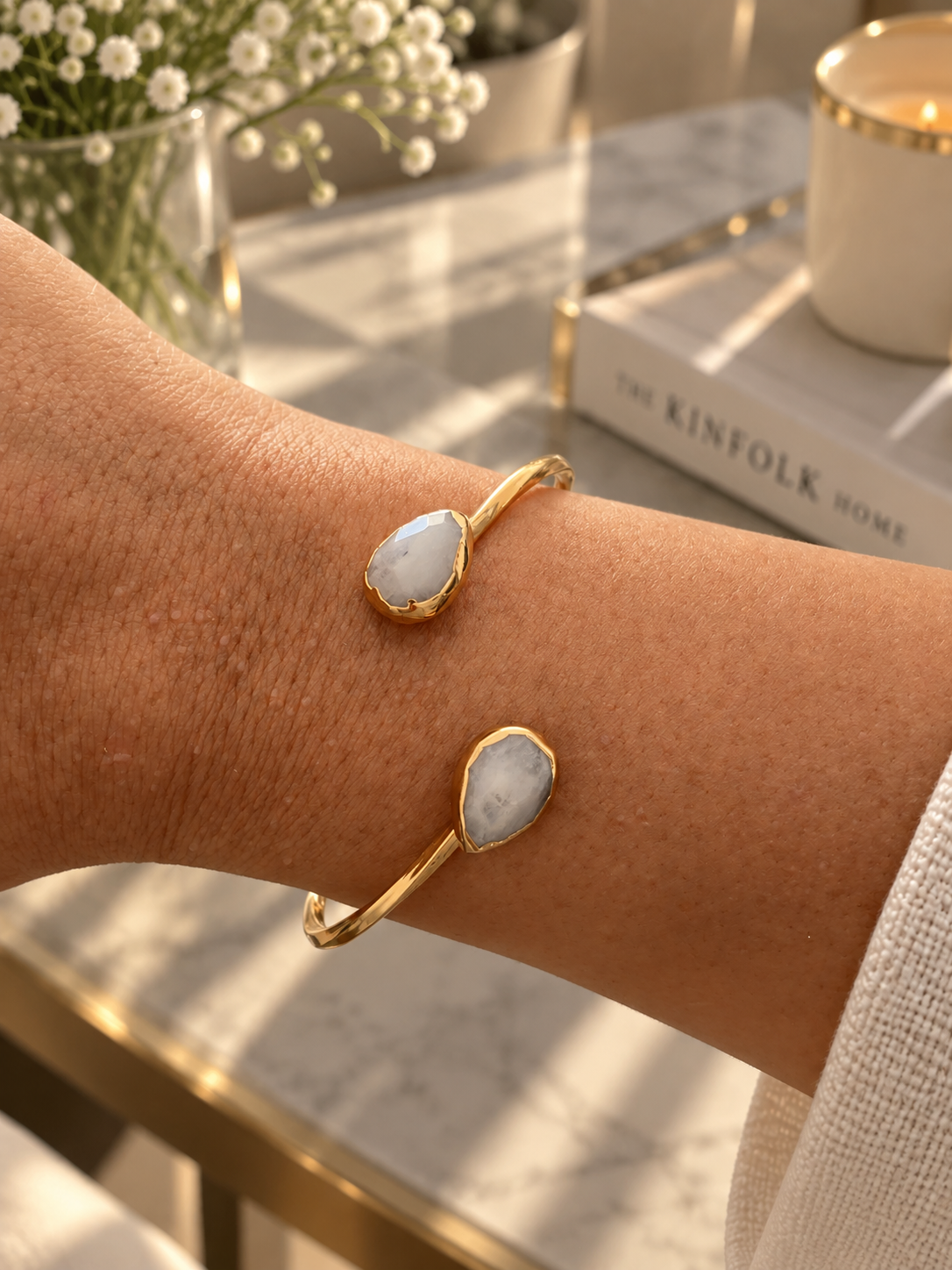 Zivèra Handgemaakte Maansteen Cuff Armband 18K Goldplated